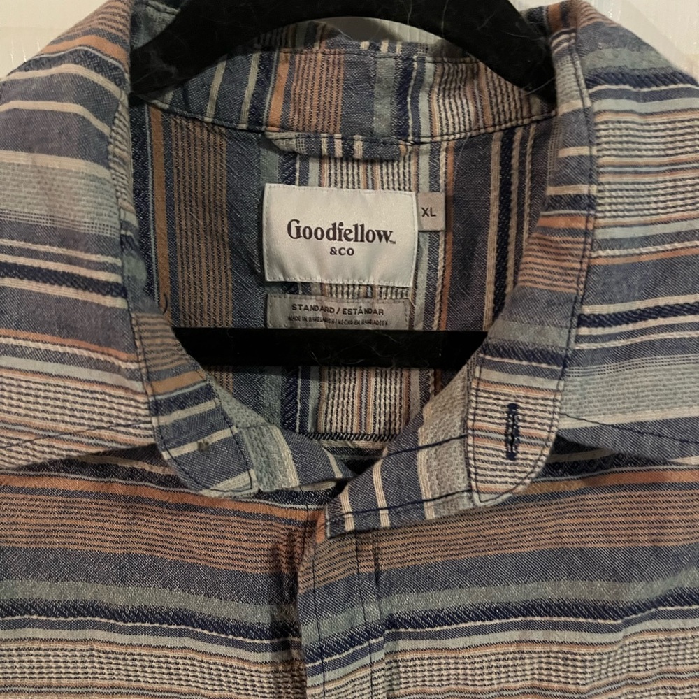 Good fellow button down - Picture 2 of 2